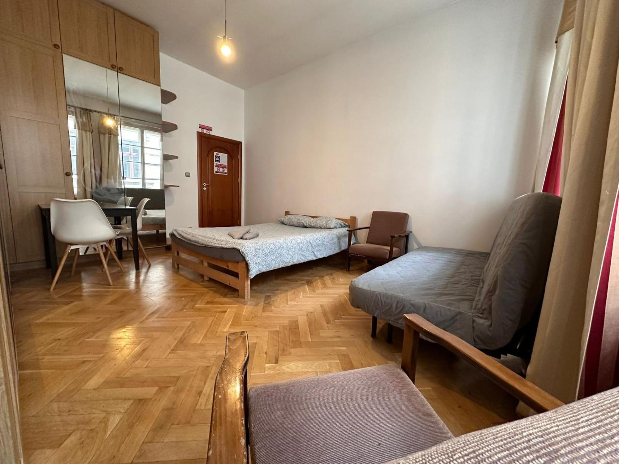 Kozia 24/25 Bed & Breakfast - Poznan — Photos 1